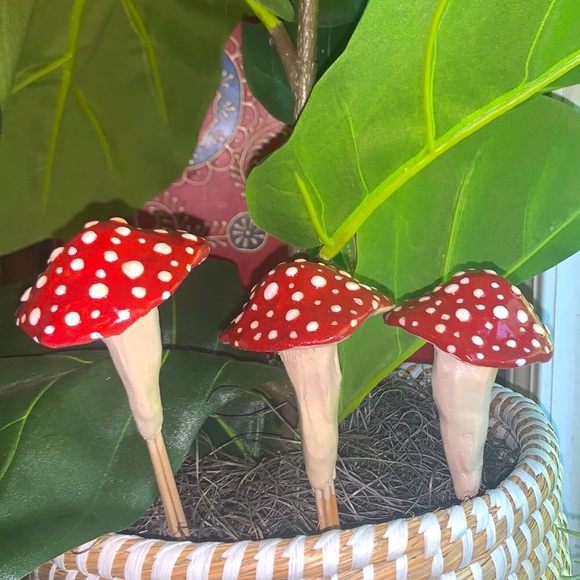 Hand Crafted Other - [3] SPOTTED MUSHROOM 🍄 Garden Stakes! 🙌🏽❤️🌈